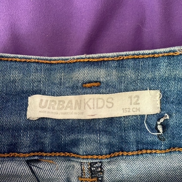 I am selling ripped jeans from urban kids - Picture 3 of 3